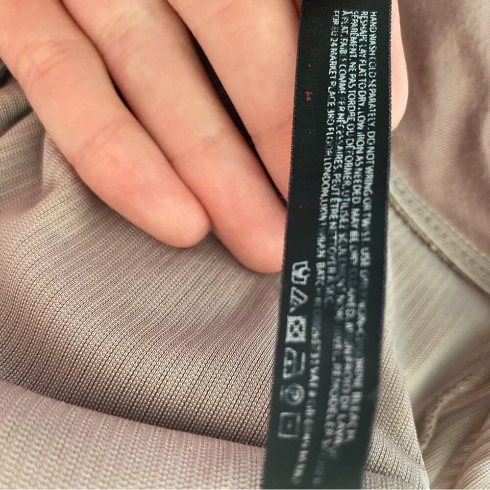 Urban‎ Outfitters Mauve Ribbed Velvet Bodysuit - Picture 6 of 6